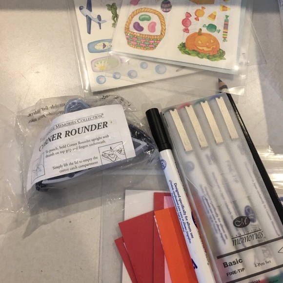 Creative Memories Scrapbook Collection - Picture 4 of 6